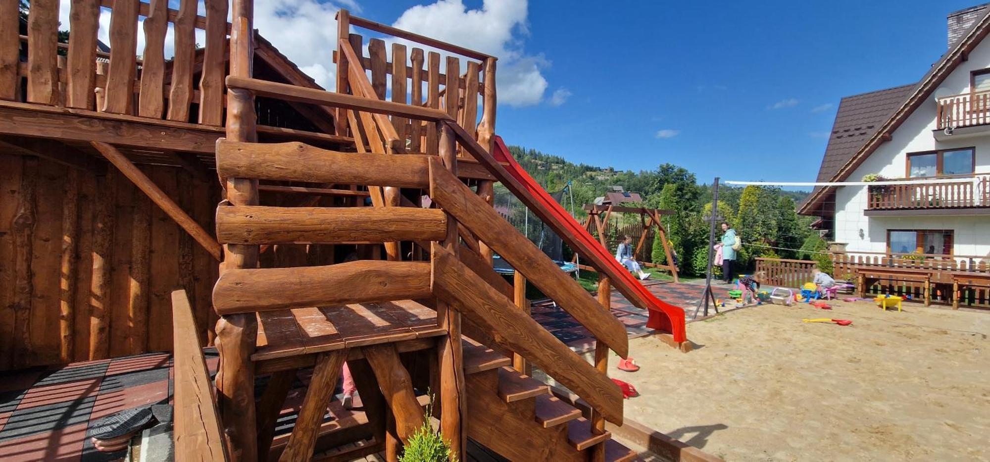 Bed & Breakfast Gorski Palacyk Kompleks Obiektow 3*