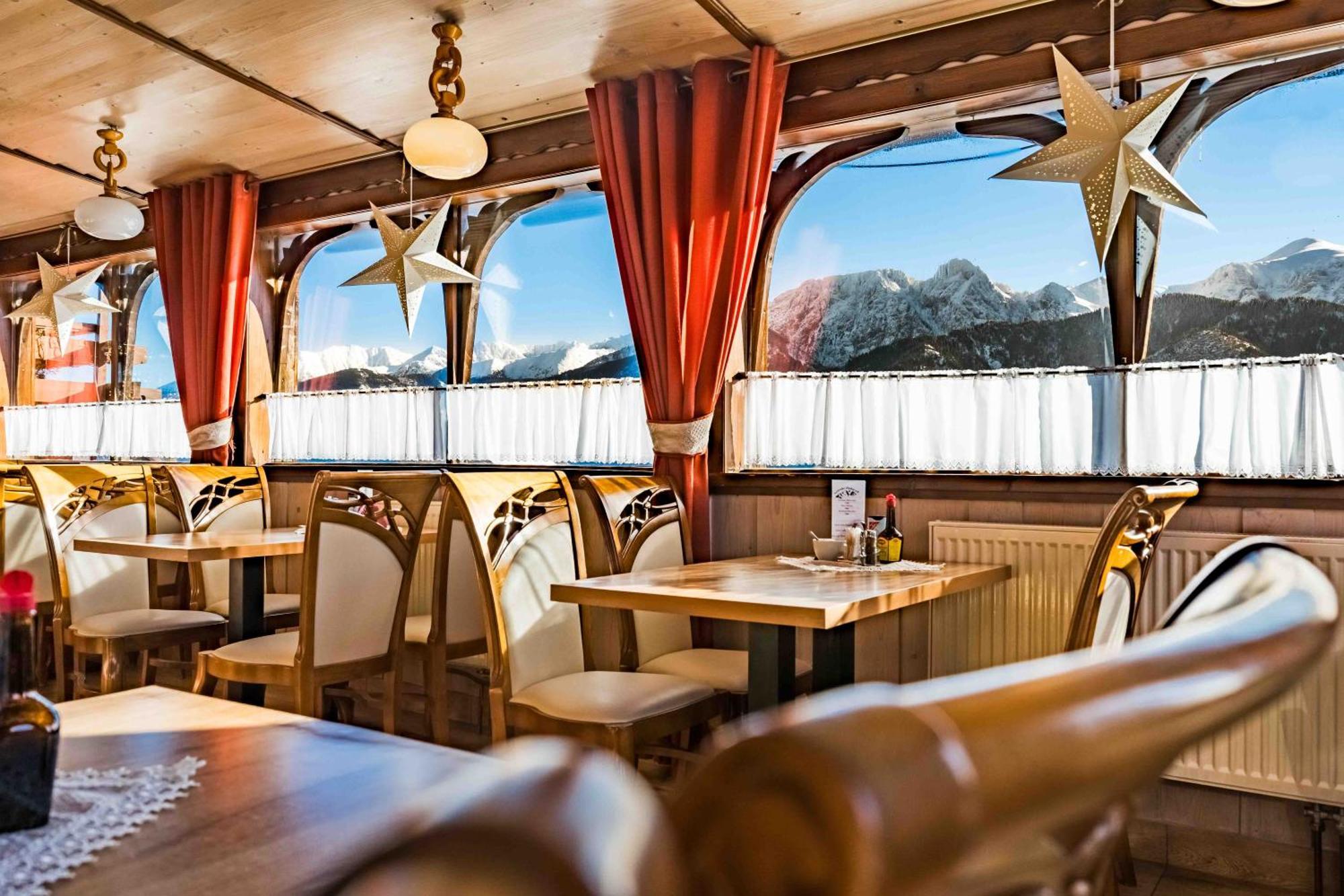 Bed & Breakfast Gorski Palacyk Kompleks Obiektow 3*