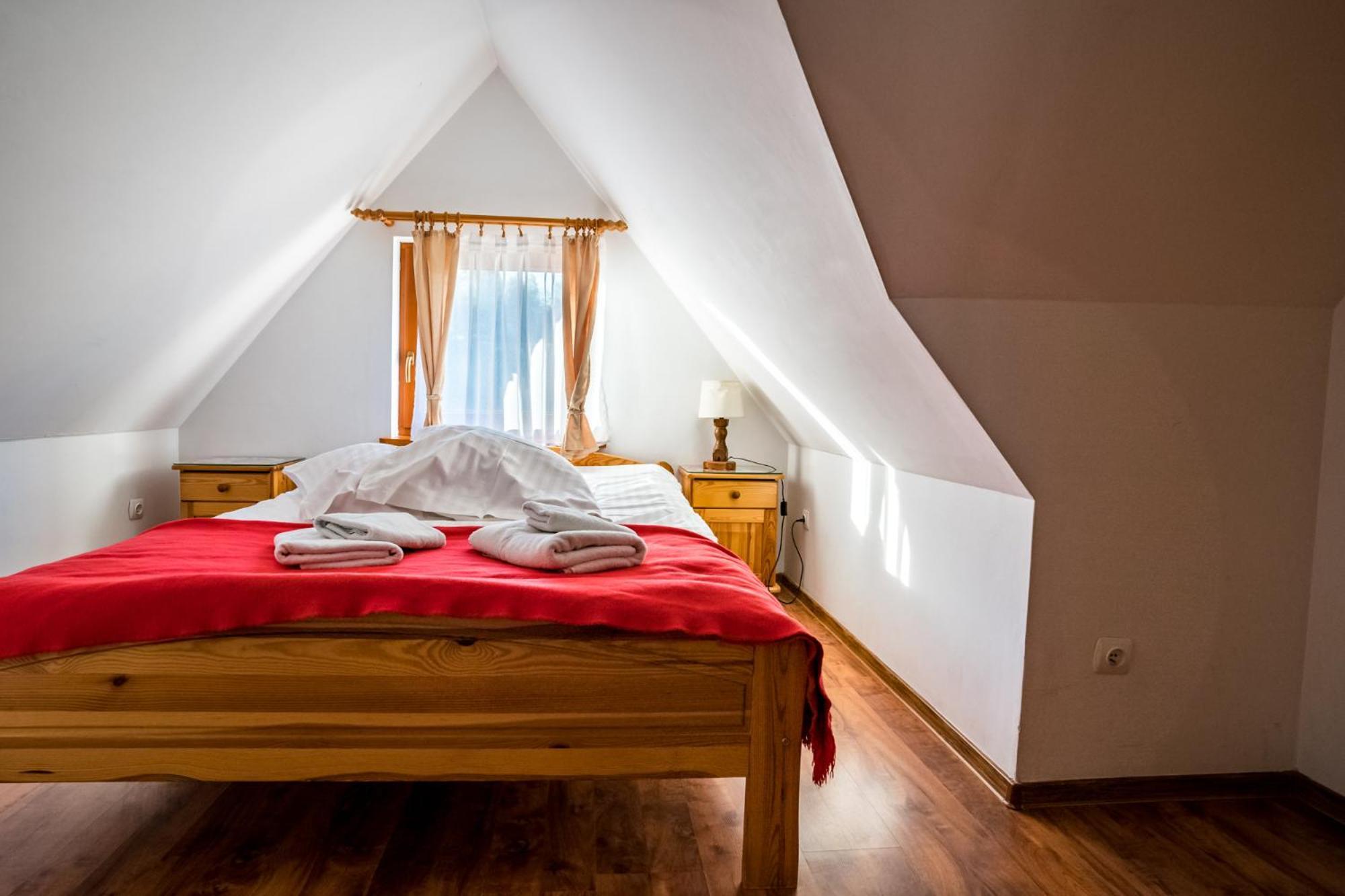 Bed & Breakfast Gorski Palacyk Kompleks Obiektow 3*